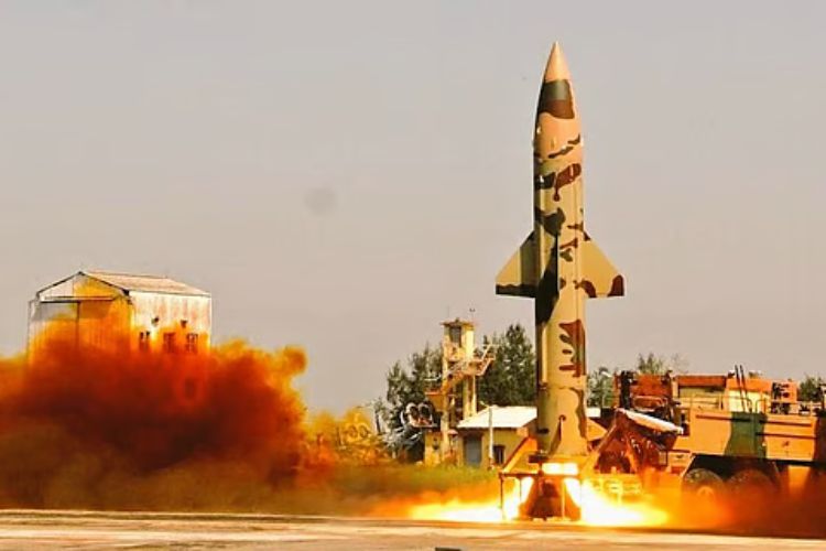 India successfully test fired Prithvi-2 and Agni-1 missiles
