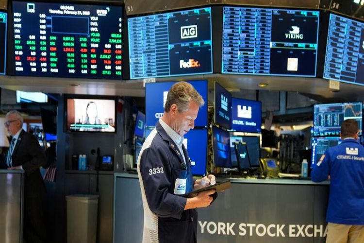Market Watch: Investors eye tariff talks, economic indicators, forex drop and earnings data