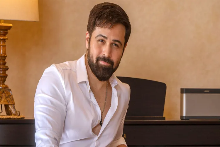 Emraan Hashmi reveals – This is how his wife and father react to romantic scenes