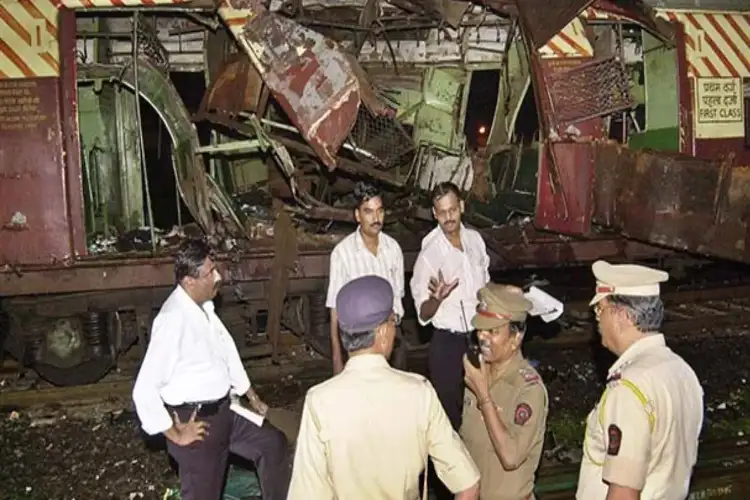 7/11 train blasts: All 12 accused acquitted; HC says 'hard to believe' they committed the crime
