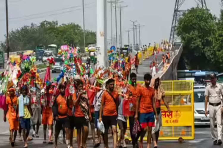 Kanwar Yatra reaches final stage, traffic restrictions in Delhi