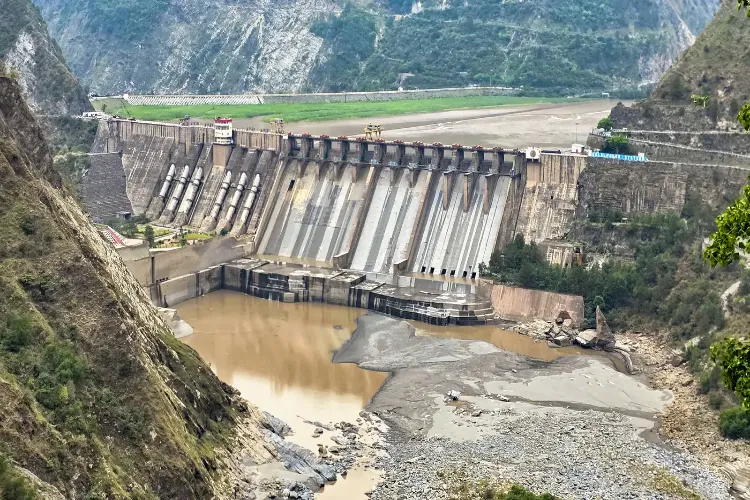 Jammu and Kashmir: All gates of Salal Dam opened due to continuous rain in Reasi