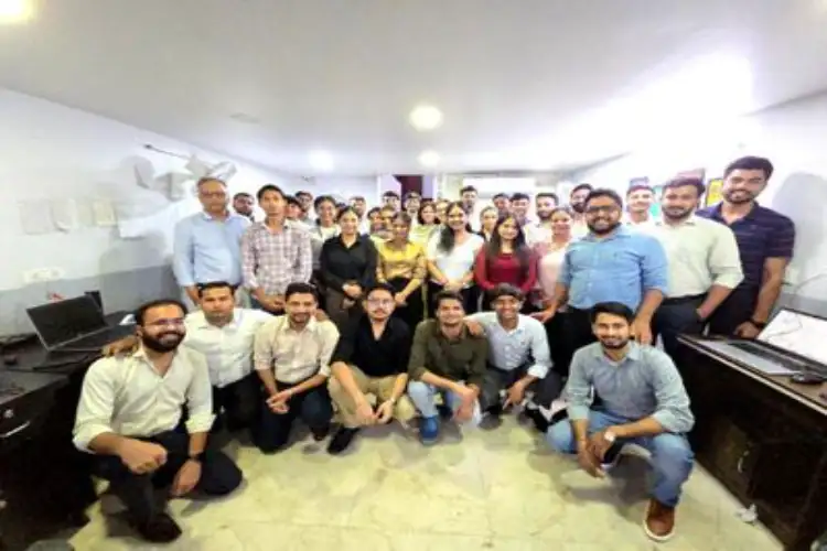 India Launches Its First Blood Donation App 'Raktsetu' at Historic Blood Drive Led by Spiritual Leader Astro Parduman