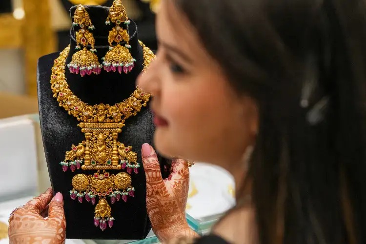 Gold climbs to over Rs 1 lakh/10 g, silver rallies Rs 3,000 in Delhi