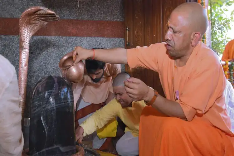 Uttar Pradesh CM Yogi Adityanath performs Rudrabhishek at Mansarovar Temple on Sawan Shivratri