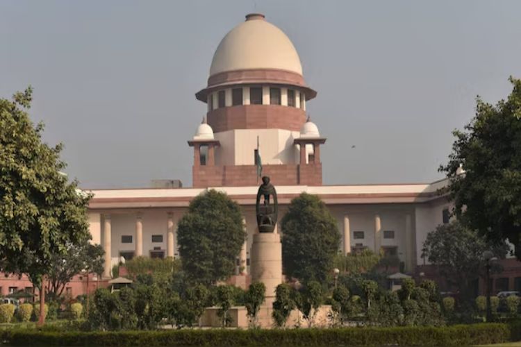Mumbai train blast case: Supreme Court stays High Court's decision to acquit all 12 accused