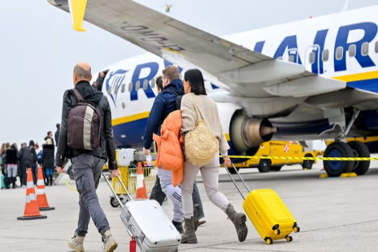 Spanish airline denies reports passengers were deboarded because they were Jews