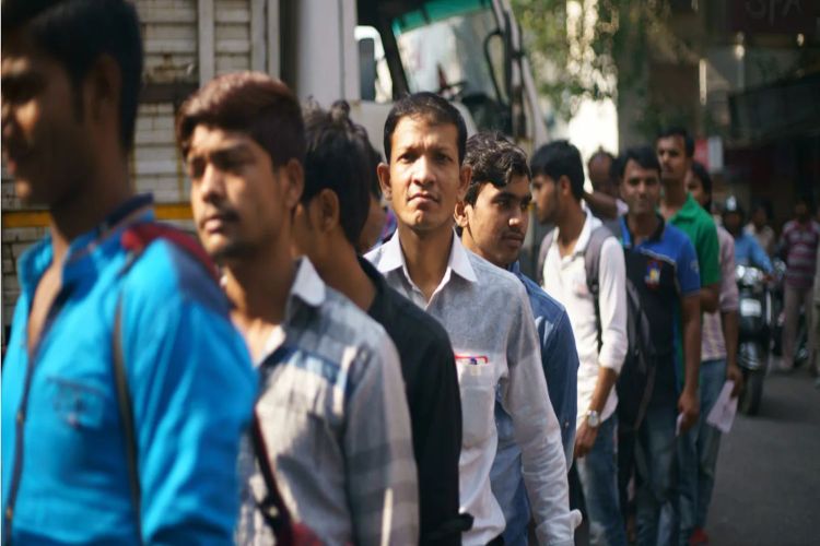 The number of employed people in India increased to 64.33 crores: Government