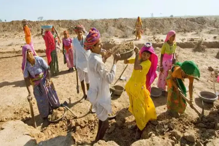 Average five percent increase in wage rates under MNREGA, effective from April 2025: Center