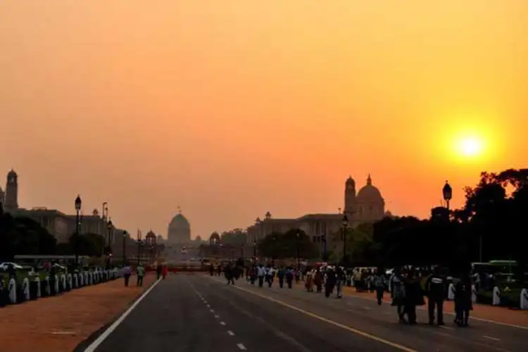 Sunny morning in Delhi