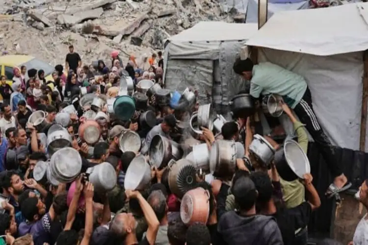 Israel announces daily military pauses in Gaza to support humanitarian aid efforts