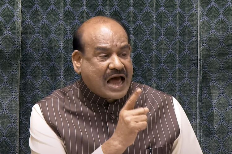 Opposition created ruckus on the issue of SIR in Lok Sabha, discussion on Operation Sindoor could not start