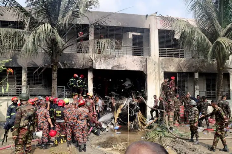 Bangladesh govt sets up probe panel to investigate Milestone jet crash