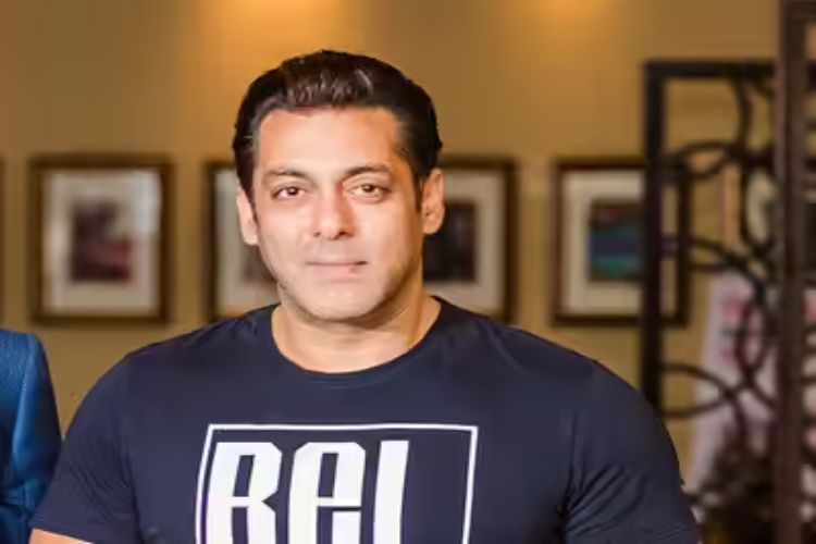 Salman posted at 12 in the night, fans got worried