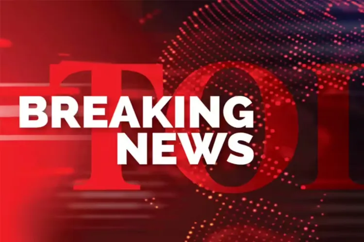 Horrible road accident in Deoghar: A bus full of pilgrims collides with a truck, 9 dead, many injured