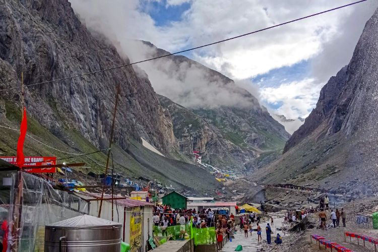 Amarnath Yatra resumed via Baltal, Pahalgam route still suspended