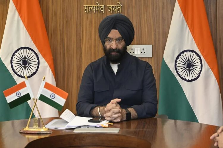 Strict action will be taken against those running illegal factories in Delhi: Sirsa