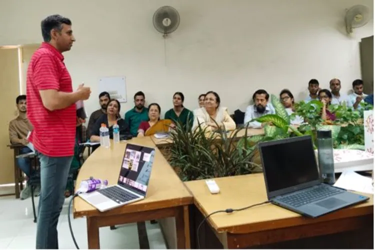 Research seminar organized in IASE department of Jamia Millia Islamia, new possibilities of research work discussed