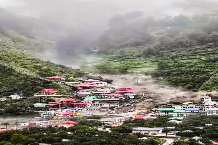 Uttarakhand: Flood in Kheer Ganga river due to cloudburst in Dharali, four dead, many missing