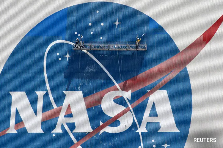 Amid climate crisis, Trump shuts down NASA's environmental missions