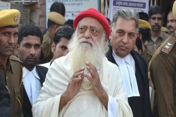 Gujarat: Asaram Bapu's bail extended till August 21
