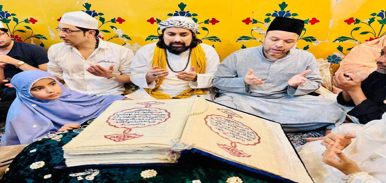 Holy Quran written on cloth: A historic gift from India to Saudi Arabia