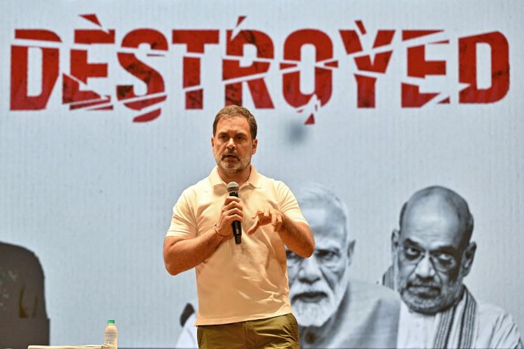 Rahul Gandhi alleges – Elections were stolen through “institutional theft”, EC working in connivance with BJP