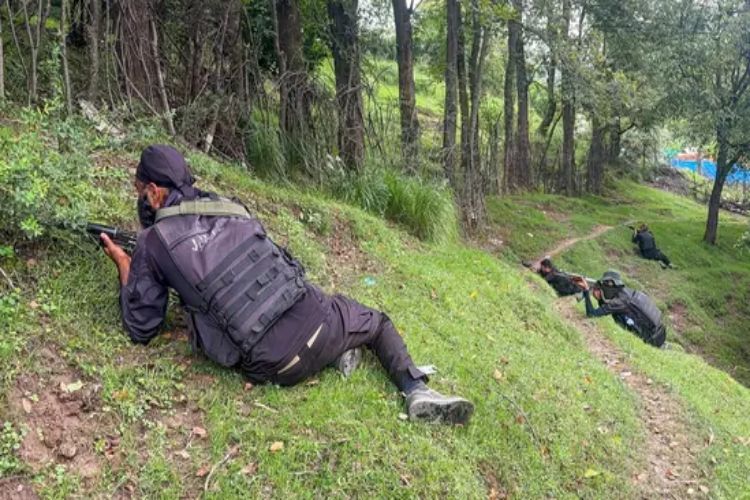 Two soldiers martyred, two injured during the ongoing encounter in Kulgam, Jammu and Kashmir