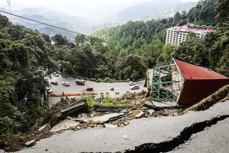 362 roads closed due to landslides and floods in Himachal Pradesh