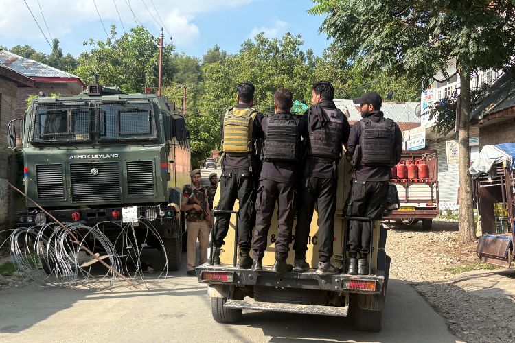 The encounter between security forces and terrorists in Kulgam continues for the 10th day