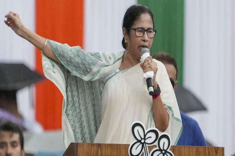 Bengal Governor Bose, Chief Minister Mamata Banerjee wished people on Janmashtami
