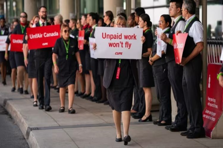 Air Canada flight attendants on strike