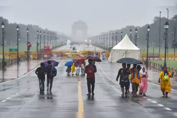 Possibility of rain in Delhi, minimum temperature was 25 degree Celsius