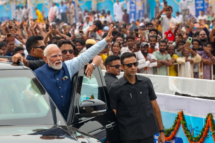 PM Modi inaugurated two highways worth Rs 11,000 crore in Delhi