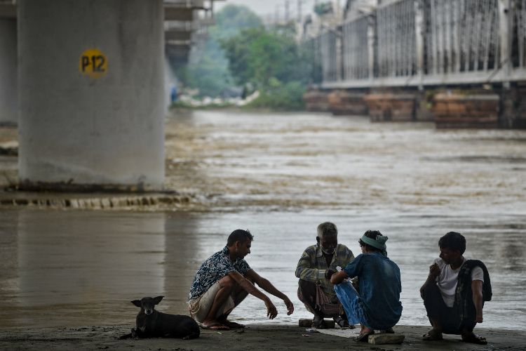 Heavy rain in many parts of Delhi, minimum temperature 25.6 degree Celsius