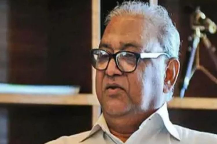 Ganguly and Tirkey attended the last journey of Dr. Vece Paes