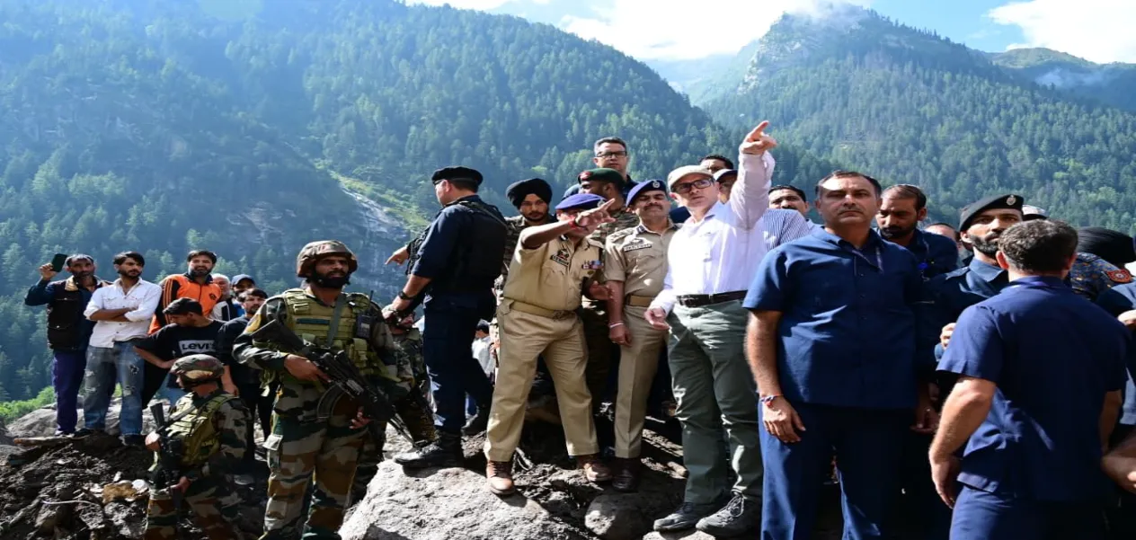 Cloudburst and landslide cause devastation in Kashmir: Government and army are fully active in relief work