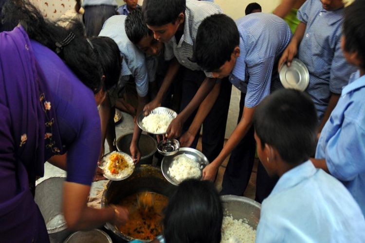 Over 100 members of a film unit in Leh fall sick with food poisoning