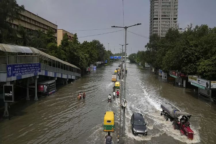 More than 200 people stranded after heavy rains in Nanded, Army called in for rescue operations