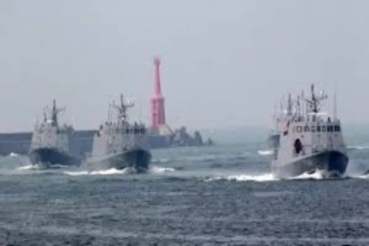 China's activity increased around Taiwan, 10 military aircraft and 6 naval ships detected