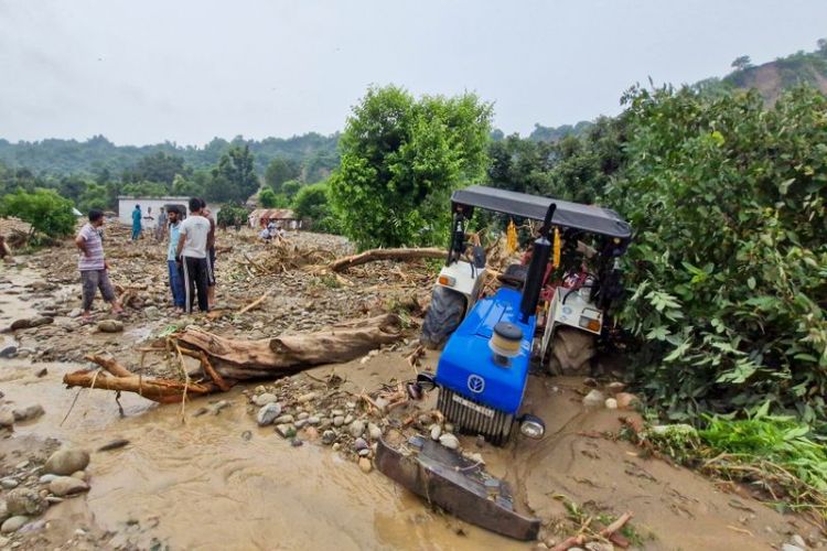 Jammu and Kashmir floods: Bodies of an eight-year-old girl and a 20-year-old youth recovered
