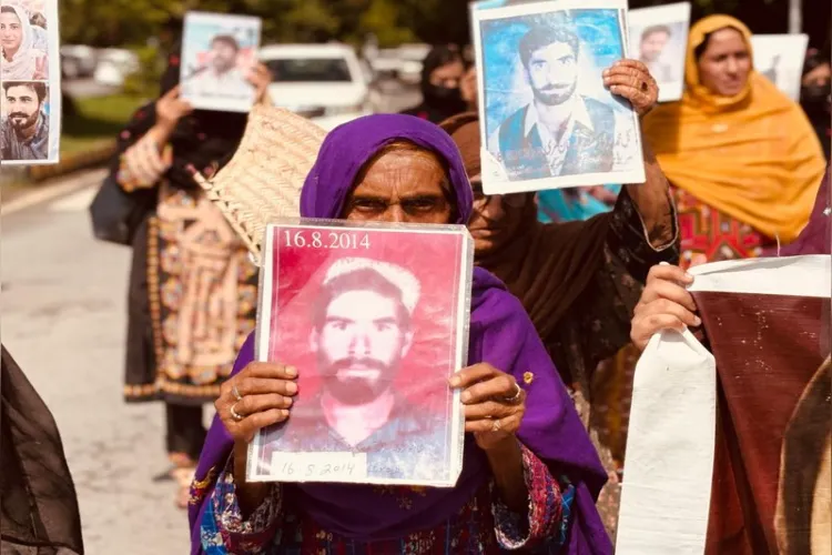 Pakistan: Baloch families continue to sit on dharna for 35th day demanding return of forcibly disappeared leaders