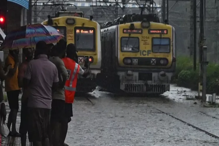 Mumbai Rain: Due to climate change and weather systems, heavy rains have increased, the flood in Mithi river has become a big challenge for rail services
