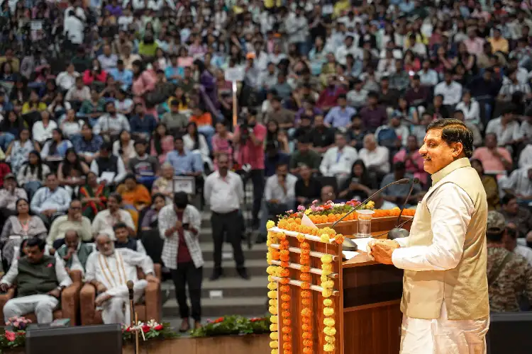 Journalism will remain alive only by struggle for truth: MP CM Yadav