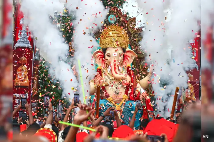 Ganesh Chaturthi preparations in full swing, devotees flock to purchase idols