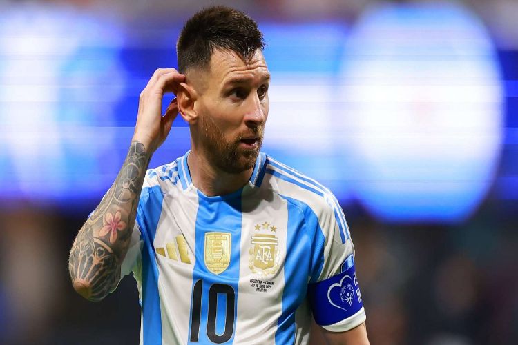 Clouds of crisis loom over Messi's fitness, concern grows before World Cup