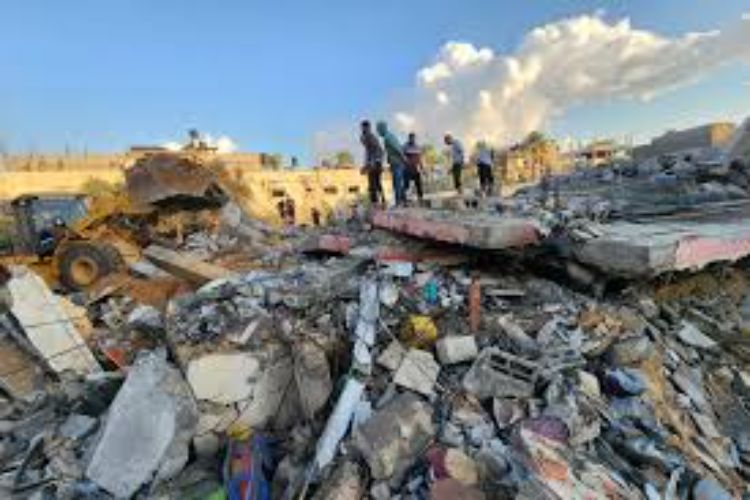 Israeli defense minister warns Gaza could be turned into rubble