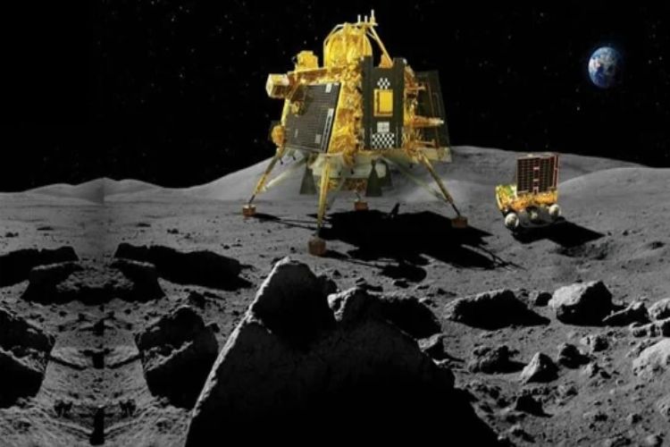 23 August: India created history by landing in the south pole region of the Moon