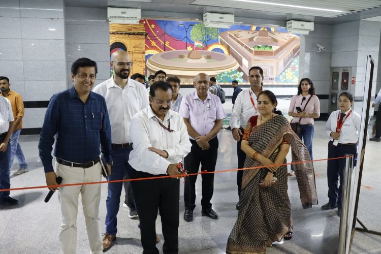 NCRTC organises photography exhibition at Namo Bharat station