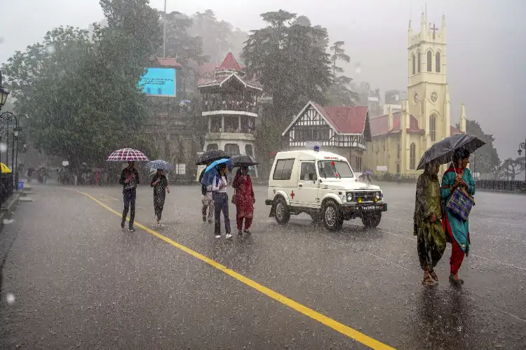339 roads shut in Himachal Pradesh; heavy rain predicted